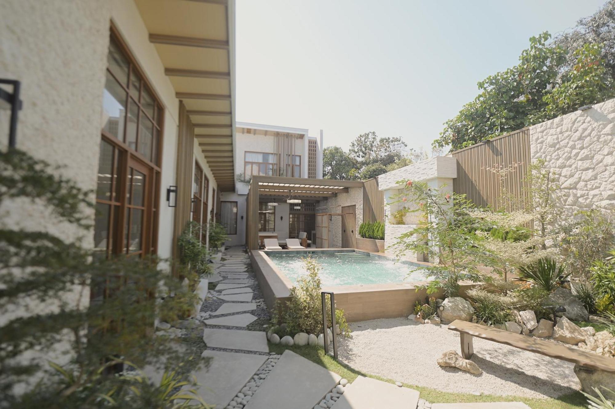 Ritz Villa Bauang Buitenkant foto